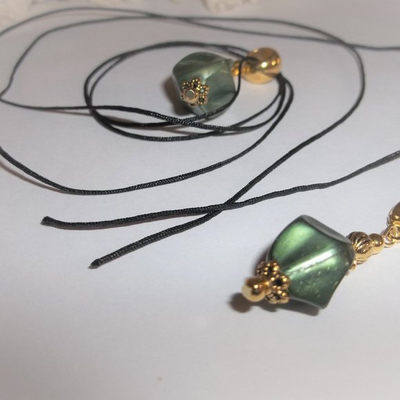 Green & Gold Handmade Beaded Earring & Necklace Set Fashion Accessory GIft 6886 - Picture 5 of 9